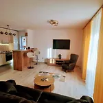 Lotus - Stunning View, Parking Apartmán *