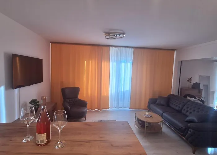 Lotus - Stunning View, Parking Apartman